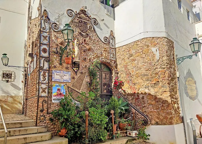 Будинок відпочинку Windmill Hill Cozy Townhouse By Becherish *