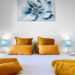 Windmill Hill Cozy Townhouse By Becherish Дом отдыха Албуфейра